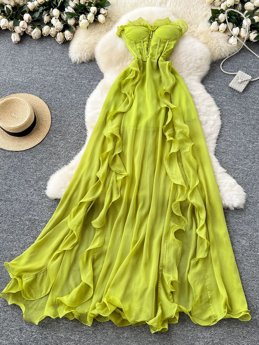 Green Ruffle Spaghetti‑Strap Maxi Dress – Elegant Flowing Design, Sizes S–L